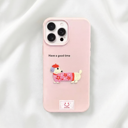 Fifi Handyhülle in Rosa mit gestickter Dackel-Applikation für iPhone